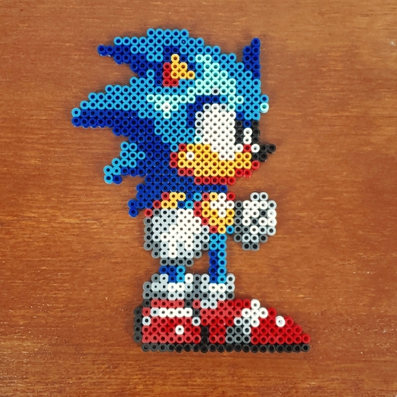 Sonic The Hedge Hog Perler Bead Sprite - Picture 1 of 3
